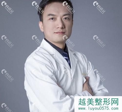 医生测评：上海知颜葛志鑫隆鼻价格持续攀升的奥秘在此