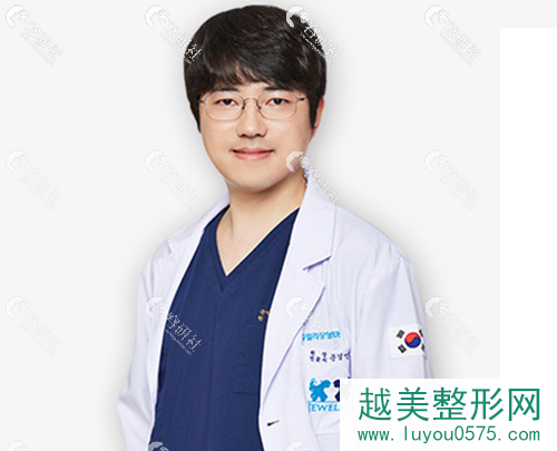 韩国珠儿丽整形外科医院文景民院长