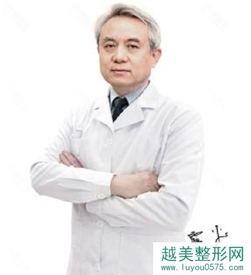 北京圣贝口腔医院霍平医生照片