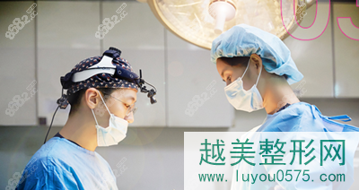 韩国迪美面部轮廓手术小组手术过程