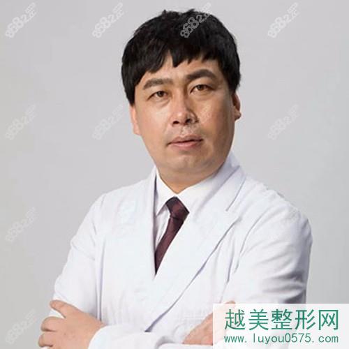 太原欧美莲整形医院隆胸医生刘跃辉