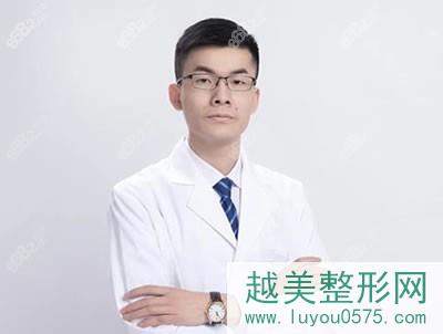 深圳港龙医疗美容中心医师周孟逾图片