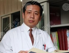 华东医院的刘天一医生割双眼皮怎么样？分享价格表案例图片！
